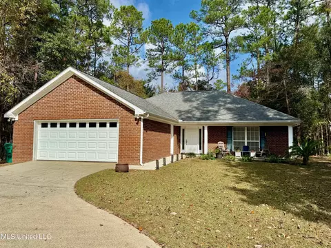 7315 Ahi Dr, Diamondhead, MS 39525
