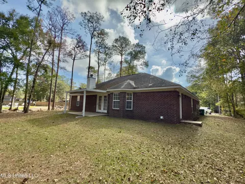 Exterior - 7315 Ahi Dr, Diamondhead, MS 39525 photo 3 of 3