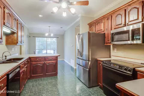 Kitchen - 19062 E Highland Dr, Saucier, MS 39574 photo 1 of 1
