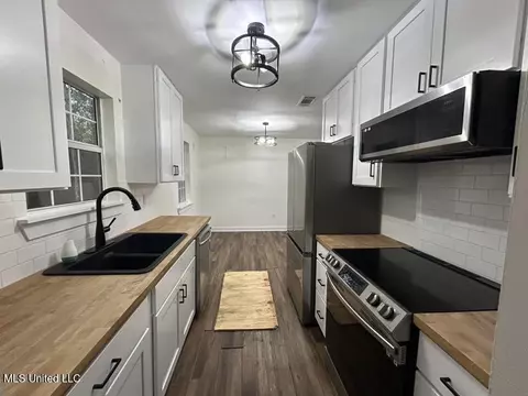 Kitchen - 121 Brock, Lucedale, MS 39452 photo 1 of 1