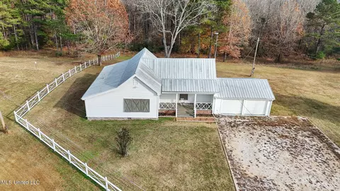 Other - 600 Co Rd 203, Walnut, MS 38683 photo 11 of 21