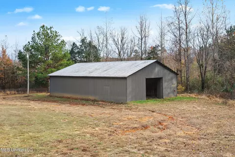 Other - 600 Co Rd 203, Walnut, MS 38683 photo 8 of 21