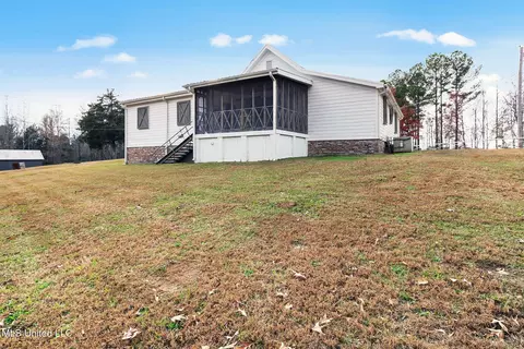 Exterior - 600 Co Rd 203, Walnut, MS 38683 photo 8 of 9