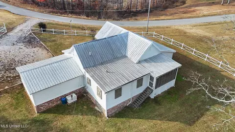 Other - 600 Co Rd 203, Walnut, MS 38683 photo 15 of 21