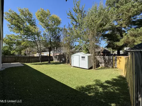 Exterior - 2030 Stockton Pl, Flowood, MS 39232 photo 5 of 11