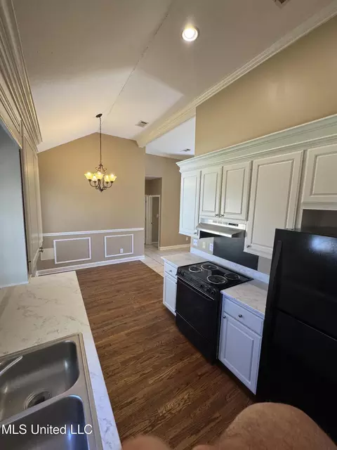 Kitchen - 2030 Stockton Pl, Flowood, MS 39232 photo 1 of 4