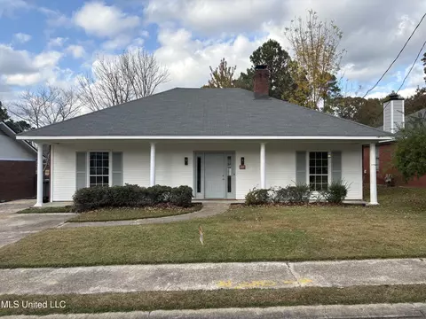 Exterior - 2030 Stockton Pl, Flowood, MS 39232 photo 9 of 11