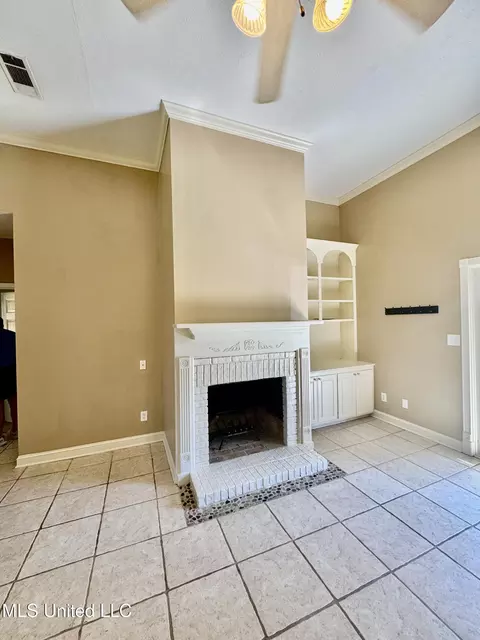 Living - 2030 Stockton Pl, Flowood, MS 39232 photo 5 of 5
