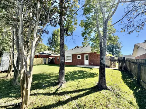 Exterior - 2030 Stockton Pl, Flowood, MS 39232 photo 8 of 11
