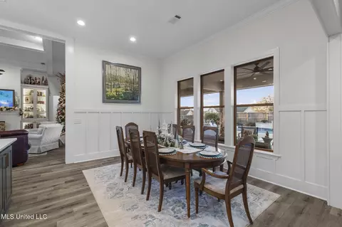 Dining - 419 Pilot Cir, Brandon, MS 39047 photo 2 of 3