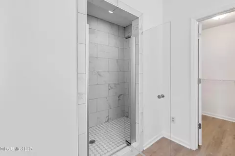Bath - 33 W Foxwood Cir #W, Hernando, MS 38632 photo 1 of 5
