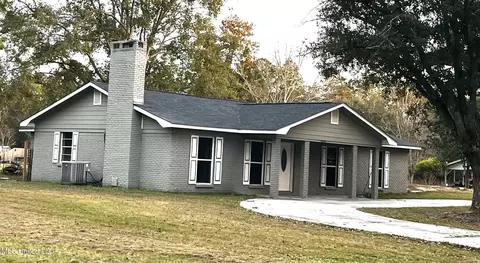 10312 Kevin Dr, Moss Point, MS 39562