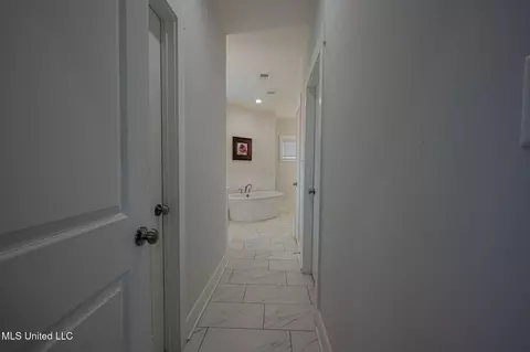 Entry Way - 3751 Madison Ridge Dr, Hernando, MS 38632 photo 1 of 1