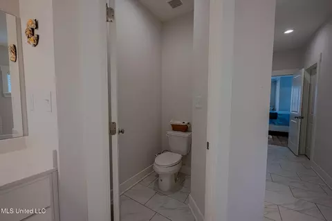 Bath - 3751 Madison Ridge Dr, Hernando, MS 38632 photo 6 of 10
