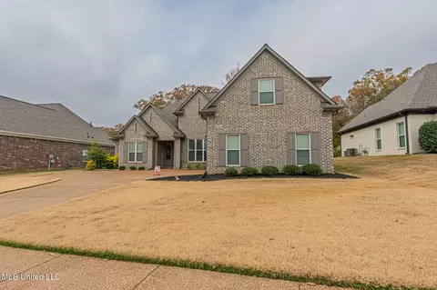 Exterior - 3751 Madison Ridge Dr, Hernando, MS 38632 photo 3 of 7