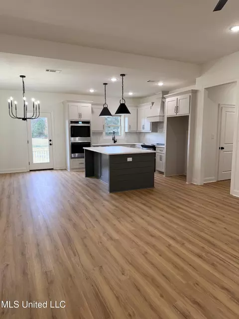 Kitchen - 13 Bounds Rd, Sumrall, MS 39482 photo 1 of 3