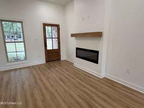 Living - 13 Bounds Rd, Sumrall, MS 39482 photo 2 of 2