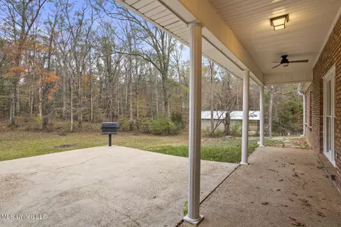 Exterior - 2239 Almar Rd, Florence, MS 39073 photo 3 of 5