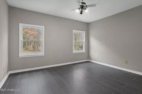 Bedroom - 2239 Almar Rd, Florence, MS 39073 photo 2 of 3
