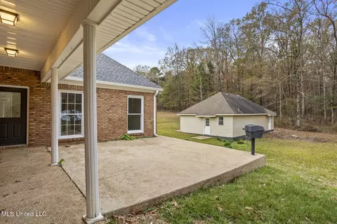 Exterior - 2239 Almar Rd, Florence, MS 39073 photo 4 of 5