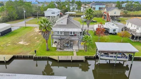 10052 New Mexico St, Bay Saint Louis, MS 39520