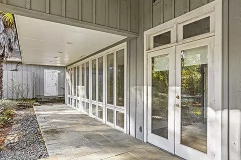 Exterior - 4166 Dogwood Dr, Jackson, MS 39211 photo 17 of 17