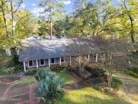 Exterior - 4166 Dogwood Dr, Jackson, MS 39211 photo 3 of 17