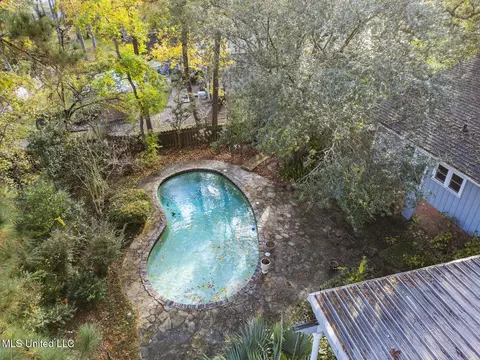 Exterior - 4166 Dogwood Dr, Jackson, MS 39211 photo 15 of 17
