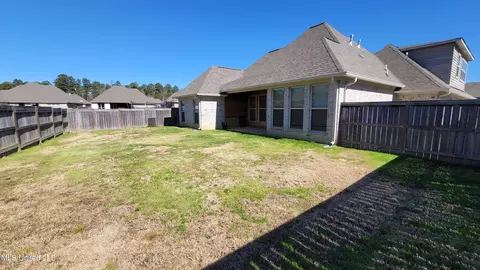 Exterior - 125 Emerald Dr, Brandon, MS 39047 photo 5 of 5