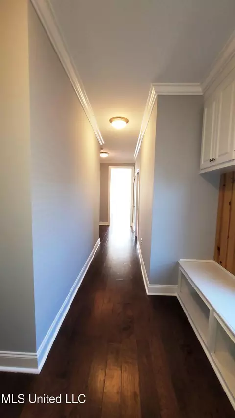 Entry Way - 125 Emerald Dr, Brandon, MS 39047 photo 5 of 5