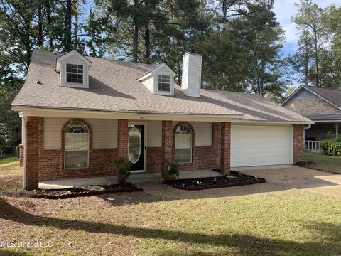 4031 Torrey Pines Dr, Byram, MS 39272