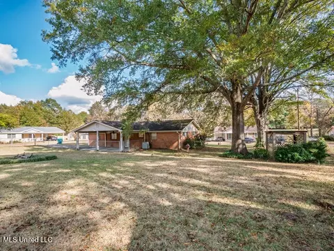 Exterior - 218 Edwin Cir, Sardis, MS 38666 photo 12 of 16