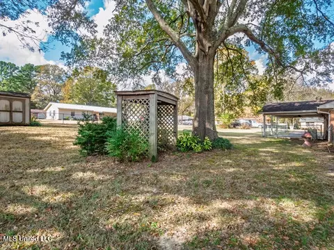 Exterior - 218 Edwin Cir, Sardis, MS 38666 photo 10 of 16