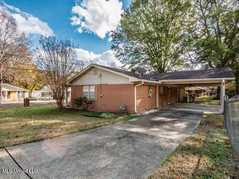 Exterior - 218 Edwin Cir, Sardis, MS 38666 photo 7 of 16
