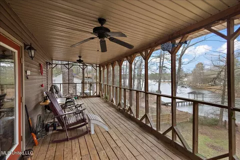 Exterior - 806 E Dewey Camp Dr, Florence, MS 39073 photo 6 of 11