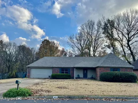 841 Snow Pine Dr, Southaven, MS 38671