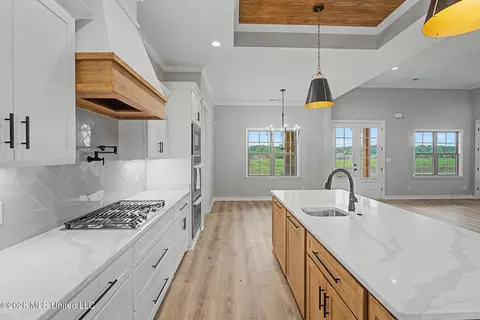 Kitchen - 2382 Lauren Way, Hernando, MS 38632 photo 3 of 3