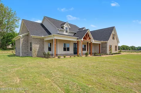 Exterior - 2382 Lauren Way, Hernando, MS 38632 photo 2 of 8