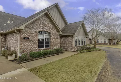 602 Charmant Pl, Ridgeland, MS 39157