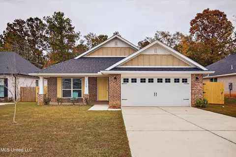 14044 Old Mossy Trl, Gulfport, MS 39503