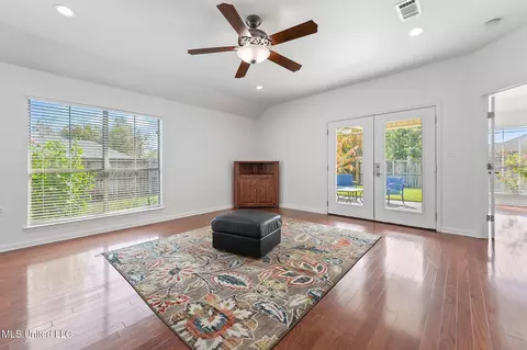 10555 Pak Cv, Biloxi, MS 39532 photo 5