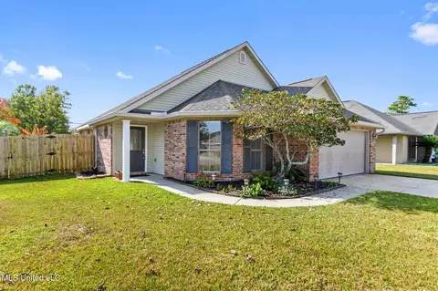 10555 Pak Cv, Biloxi, MS 39532 photo 2