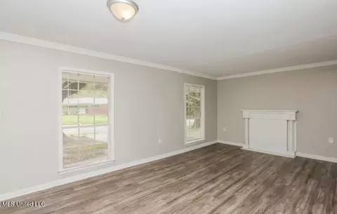 3301 Suncrest Dr, Jackson, MS 39212 photo 3