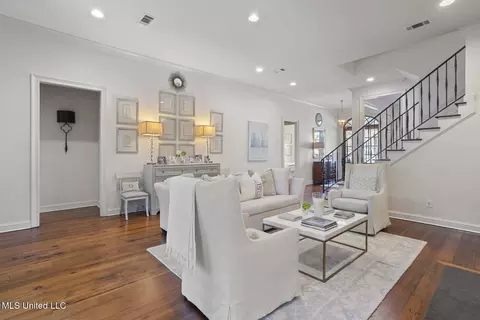 Living - 2403 Wild Valley Dr, Jackson, MS 39211 photo 1 of 5