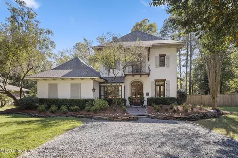 2403 Wild Valley Dr, Jackson, MS 39211