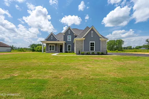 1762 Cane Creek Dr, Hernando, MS 38632