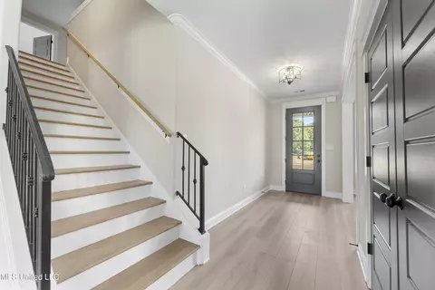 Entry Way - 1762 Cane Creek Dr, Hernando, MS 38632 photo 1 of 1