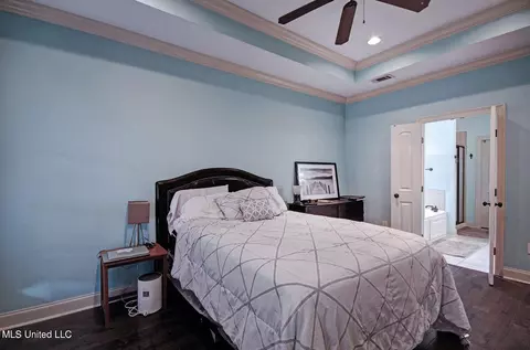 Bedroom - 913 Sea Turtle Cv, Brandon, MS 39047 photo 1 of 5