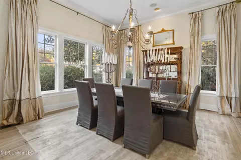 Dining - 923 Pinehurst Pl, Jackson, MS 39202 photo 1 of 4