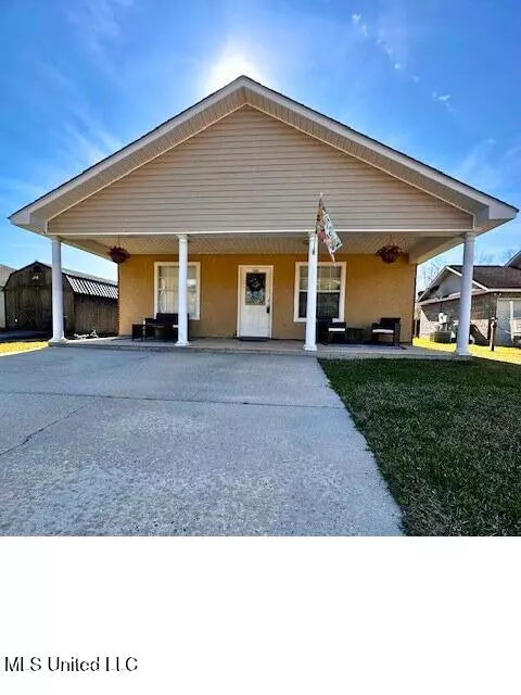 15505 Prairie St, Biloxi, MS 39532